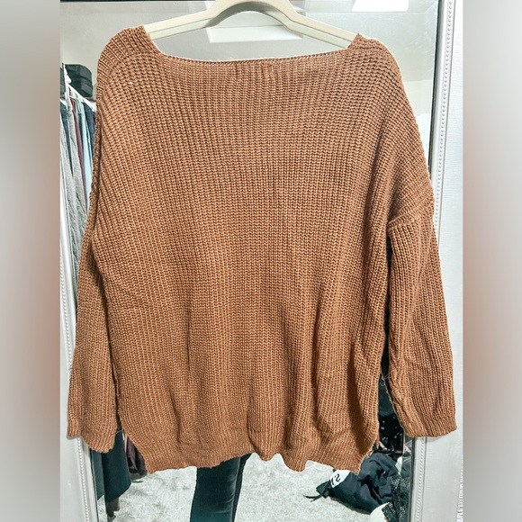 Sweater - Picture 3 of 4